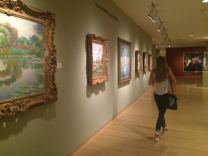 Junior Arden Schraff strolls through the art museum galleries.