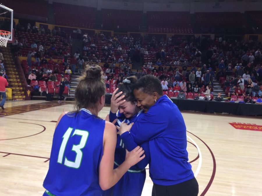 Coach+Jennifer+Gillom%2C+and+players+Katie+Hassett%2718+and+Montana+Oltrogge%2718