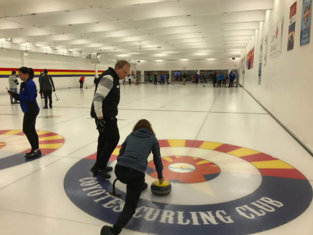 Senior Helen Innes’ parents try a new curling class. They wanted to try something new for the New Year, so they signed themselves up for an introductory course. 