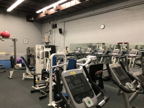 Xavier College Preparatory local gym. There are many ways teenagers can incorporate exercise into their lives, even during school. Taking a few minutes out of lunch to get some exercise in is an easy way to assimilate exercise in. Photo Courtesy of Lily Tierney '19.