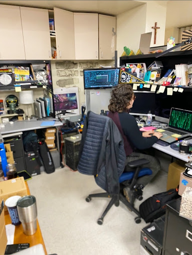 Students can go to Virginia Piper Center (VPC) 103 to ask technology experts like Director of Technology Erika Peinado about their issues at any time during the school day. They have extra screens, keyboards, mouses or anything else a student might need.