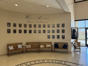 The alumnae office holds members' offices, historical archives and alumnae-related documents. This office is located downstairs in the Founders Hall. 