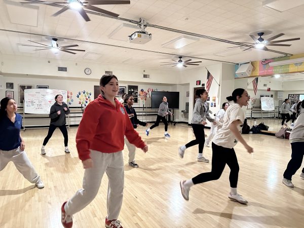 Xavier dance department students dance during Mary Anne Herding’s 6th period Advanced Dance. They are preparing for their upcoming dance show that will take place April 8 at 7 p.m. and they have a guest choreographer assisting with their hip hop dance.